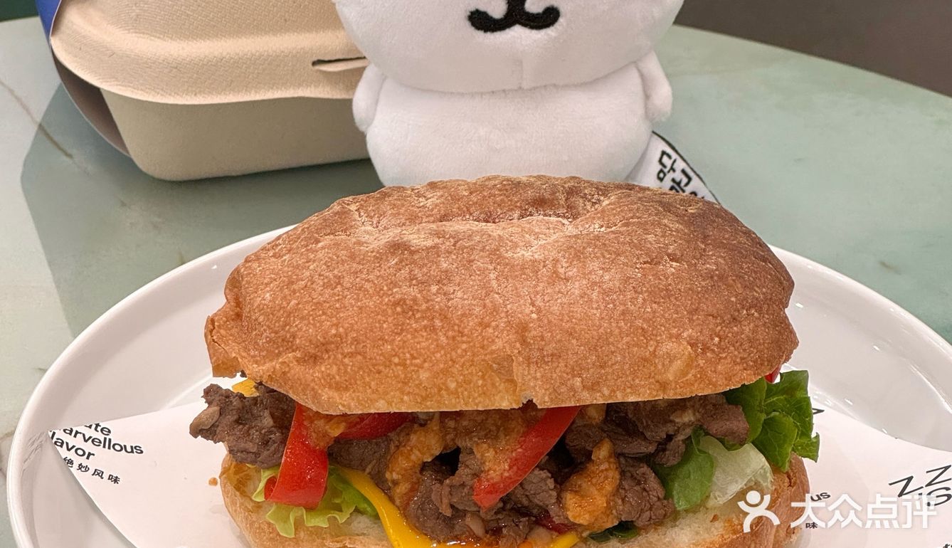 广州极品 云南酸汤牛肉恰巴塔🍔