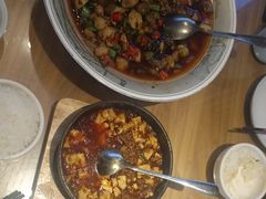 -严记小天府酸菜鱼(西四路店)