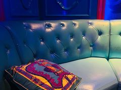 -UK派对KTV(日月广场店)
