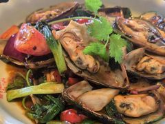 -大头虾越式风味餐厅(光明广场店)