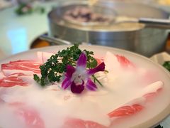 -领鲜潮牛鲜牛羊肉火锅(宏昌店)