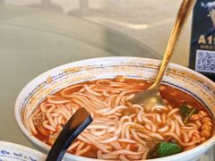 多味酸汤牛肉米线-多味居(剪子巷店)