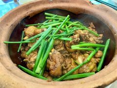 沙姜焗鸡煲-大唐靓汤江门私房菜(景田店)