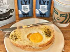 -星巴克臻选(莘庄仲盛店)