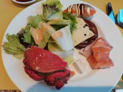 -怡咖啡海鲜自助餐厅(浦东香格里拉店)