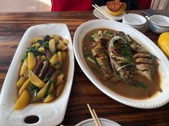 -鸿运美食府