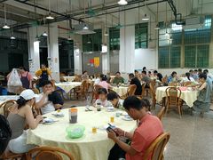 大堂-标记美食新鲜猪杂(兴南大道店)