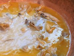 -鲜入围煮花胶鸡海鲜火锅