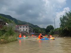 -仙山谷激浪漂流