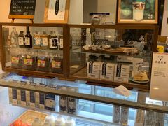 面包甜点陈列柜-闻道万巷咖啡馆(南大街地铁站店)