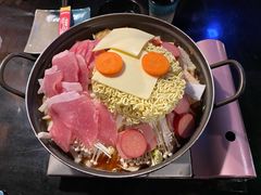泡菜五花肉锅-炙韩料理·部队锅专门店