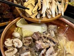 -阿山卓·野生菌火锅·纳西火塘烤肉