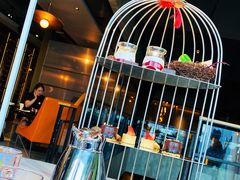 -The ROOF (通盈中心店)