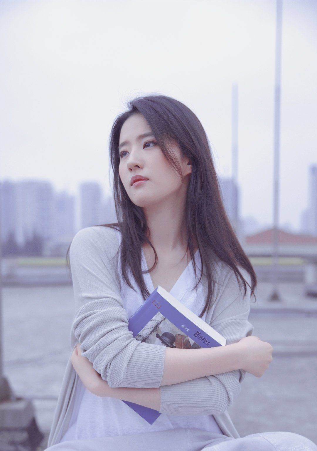 刘亦菲,清水出芙蓉,美人如画!