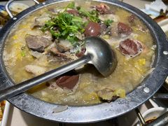 -老码头黑皮肘子锅包肉(赣水路店)