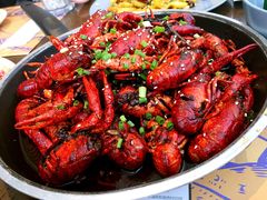 -巴厘龙虾·榜首油焖大虾(音乐学院·沿江酒馆店)