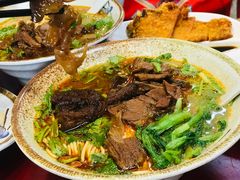-金杨拉面王小吃面馆·牛三宝面·红烧牛肉粉