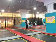 -嗨马乐动室内潮玩运动·团建·轰趴·桌游(南丰汇店)