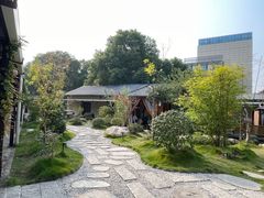 -湘力力小院·鱼汤泡饭(枫林路店)