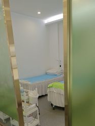 -苗医生0感科技祛痘