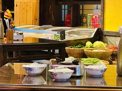-富正毅三下锅·湘西韵味(天门山索道店)