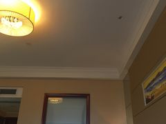 -山明水秀大饭店