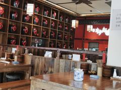 大堂-先启半步颠小酒馆(白麓里店)