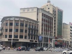 -赶海部落海鲜城(海阳路店)