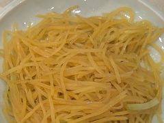 -鑫巴蜀小镇 · 水煮鱼专研店(玉桥店)