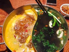 -小天鹅火锅·一线江景洪鼎旗舰店(洪崖洞店)