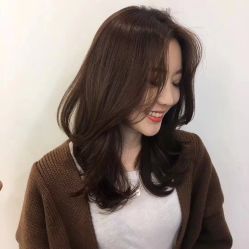 -变画·发型STUDIO