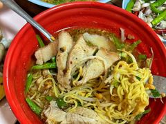 猪脚冬阴功面-马里奥明星猪脚饭