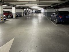 -奔驰上海利星(七宝店)