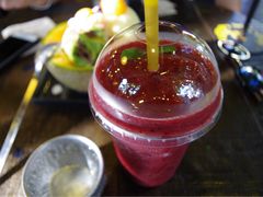 -莓园冰淇淋店