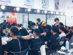 -首脑美容美发化妆美甲培训学校(龙岗校区)