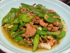 手撕辣椒炒肉-图味美小黄鱼·景德菜(浙江路店)