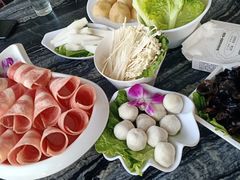 -云中捞高空旋转餐厅(商茂世纪广场店)