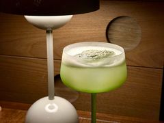 -FOUR PLAY BAR
