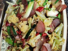 花菜炒腊肉-老来福·非遗酸汤兔(凯旋路店)