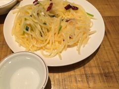 -泉畔人家·老济南经典鲁菜(大明湖店)