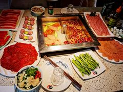 -二荆条·蜀鲜汇城市森林火锅
