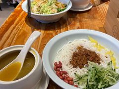 -云味馆米线(广州白云凯德店)