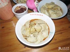 荠菜肉馄饨-潘国仙耳光馄饨(黄家阙路店)