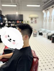 -老男孩男士理容馆·理发·烫染·修面