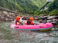 -安吉龙王山峡谷漂流