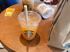 冰摇桃桃乌龙-星巴克臻选(重庆大融城店)