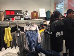 -H&M(天一广场店)