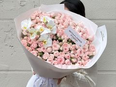 -何兮花店·气球派对鲜花店(马桥银春路万科城店)