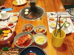 -草家酱蟹炭火烤肉店(珲春南路一店)