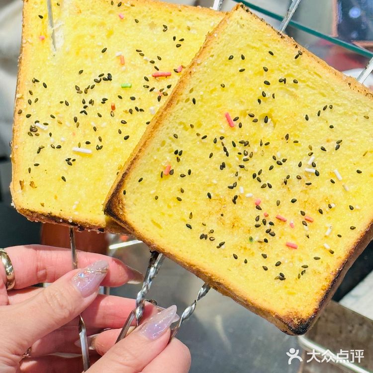 冬天在室内也能体验室外烧烤的乐趣，好有意思❗️｜北京探店